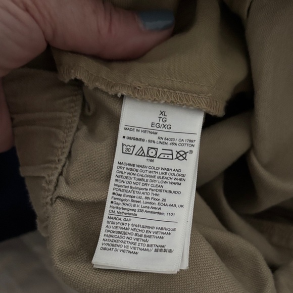 GAP Wide-Leg Cargo Pants in Khaki - Picture 10 of 10